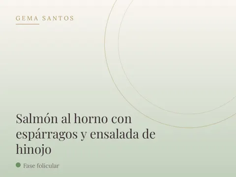 Salmón al horno con espárragos y ensalada de hinojo